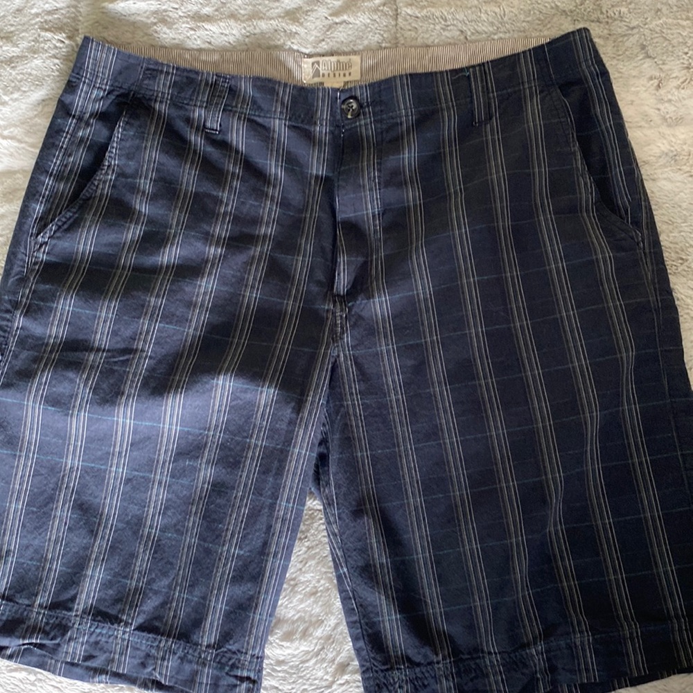 Casual, cotton plaid shirt. Like new!
